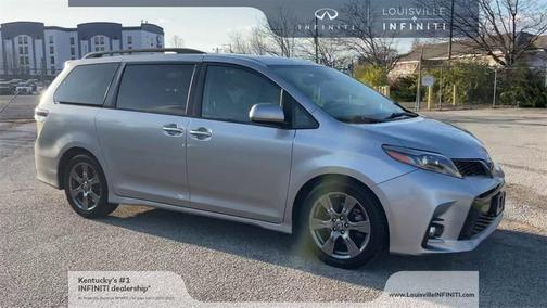 2018 Toyota Sienna SE