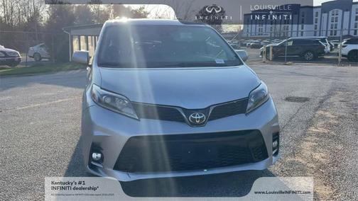 2018 Toyota Sienna SE