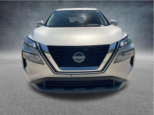 Brilliant Silver Metallic 2023 Nissan Rogue SV