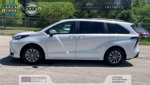 2025 Toyota Sienna XLE 7 Passenger