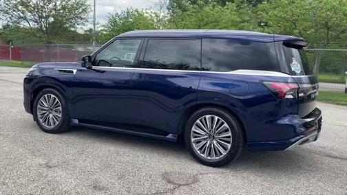 2025 INFINITI QX80 Luxe