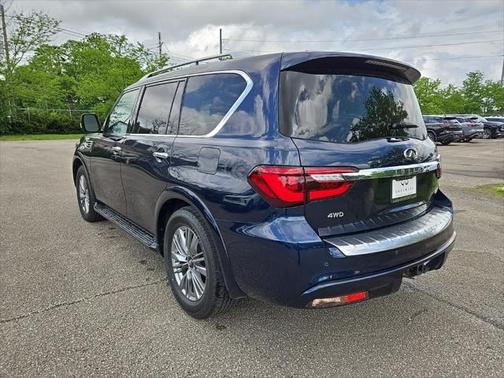 2021 INFINITI QX80 Luxe