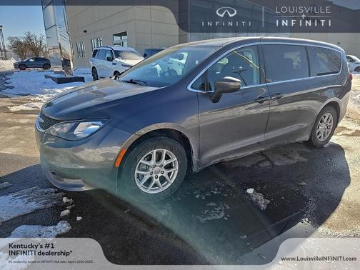 2017 Chrysler Pacifica Touring