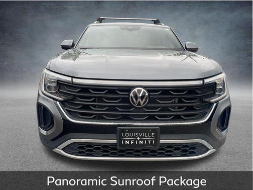Platinum Gray Metallic 2024 Volkswagen Atlas Cross Sport 2.0T SE w/Technology 4MOTION