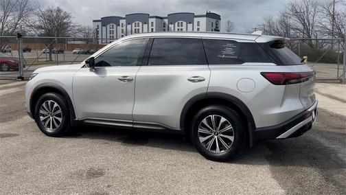 2022 INFINITI QX60 Pure