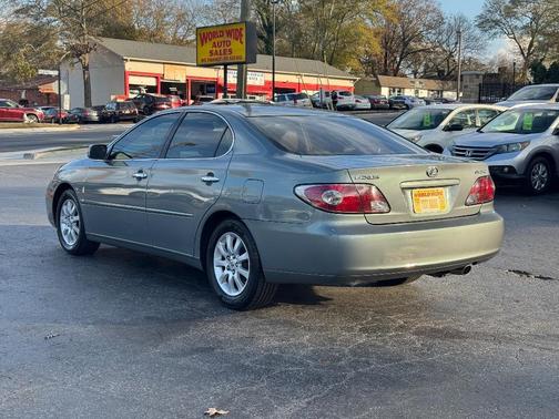 2004 Lexus ES 330 Base