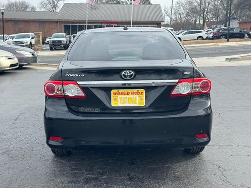 2011 Toyota Corolla LE