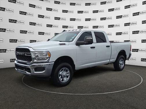 2024 RAM 2500 Tradesman Crew Cab 4x4 64' Box