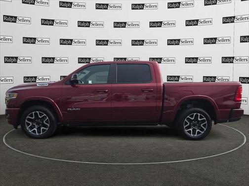 2025 RAM 1500 Laramie Crew Cab 4x4 57' Box