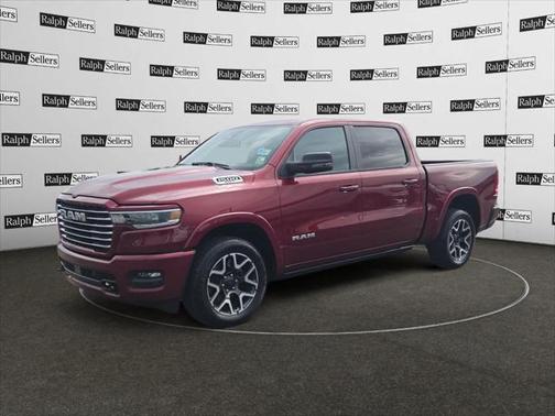 2025 RAM 1500 Laramie Crew Cab 4x4 57' Box
