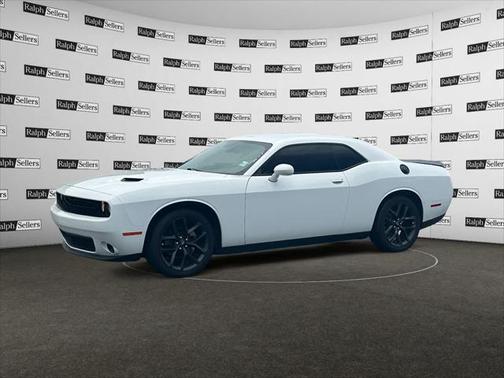 2022 Dodge Challenger SXT