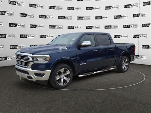 2022 RAM 1500 Laramie Crew Cab 4x4 57' Box