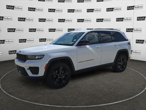 2024 Jeep Grand Cherokee Altitude X 4x2