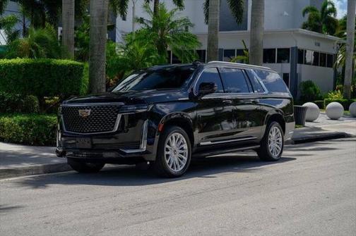 2022 Cadillac Escalade ESV Luxury