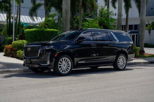2022 Cadillac Escalade ESV Luxury