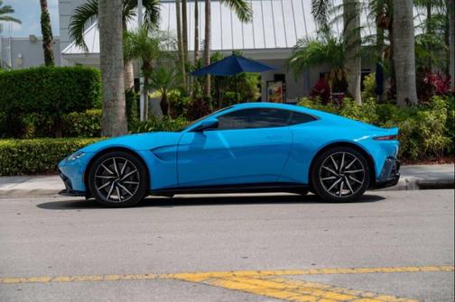 2020 Aston Martin Vantage Base