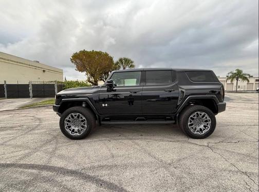 2025 GMC HUMMER EV SUV 3X