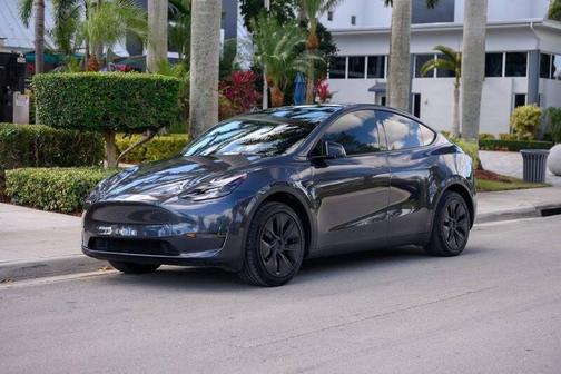 2025 Tesla Model Y Long Range Dual Motor Rear-Wheel Drive