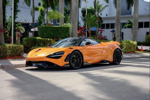 2021 McLaren 765LT Coupe