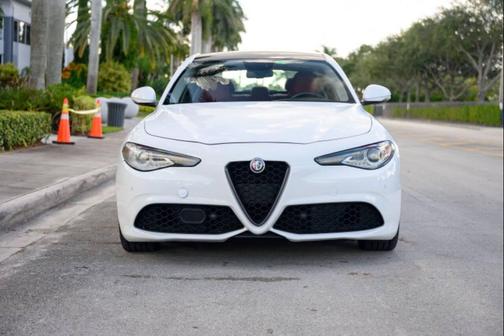 2017 Alfa Romeo Giulia Ti