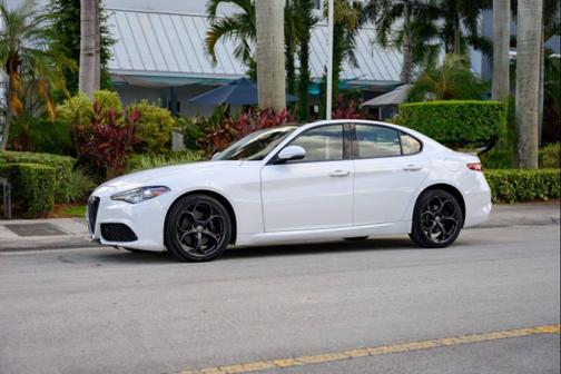 2017 Alfa Romeo Giulia Ti