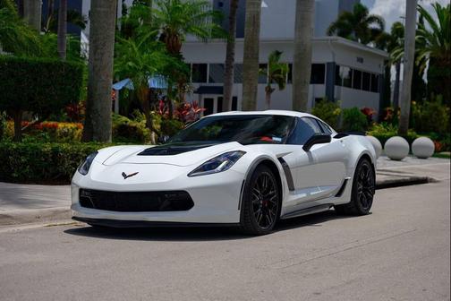 White 2019 Chevrolet Corvette Z06