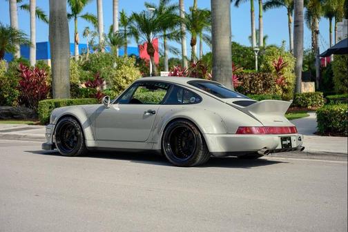 Fashion Grey 1989 Porsche 911 Carrera 4 AWD 2dr Coupe