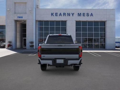 2026 Ford F-250 Platinum
