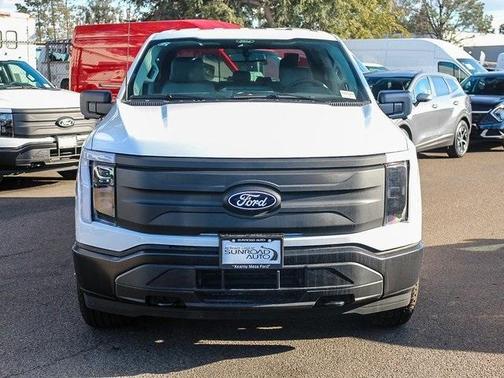 2024 Ford F-150 Lightning Pro