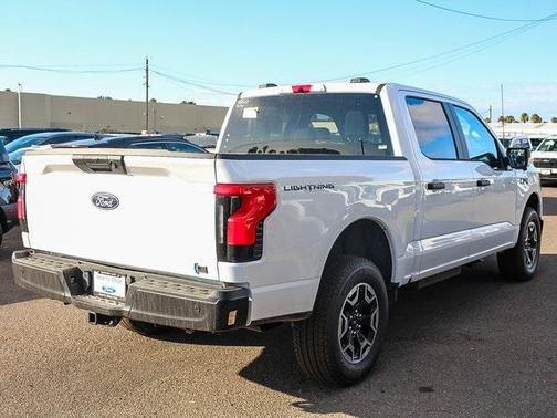 2024 Ford F-150 Lightning Pro