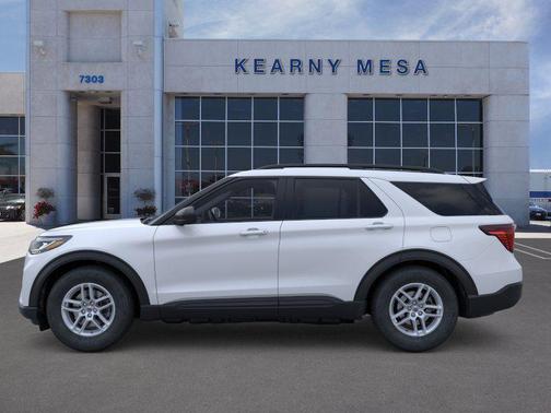 White Metallic 2026 Ford Explorer Active