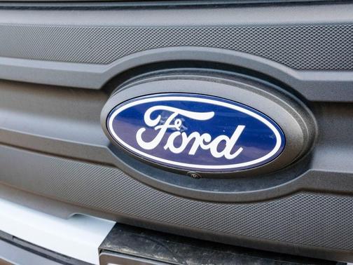 2024 Ford F-150 Lightning Pro