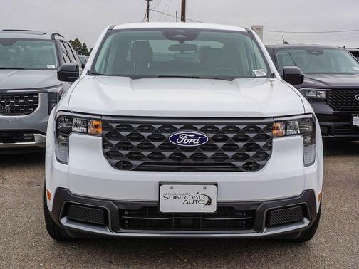 Oxford White 2026 Ford Maverick XLT
