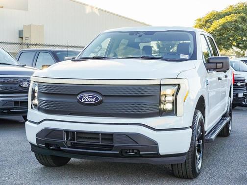 2025 Ford F-150 Lightning XLT