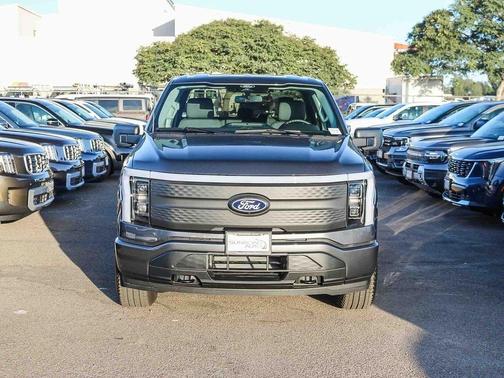 2025 Ford F-150 Lightning XLT