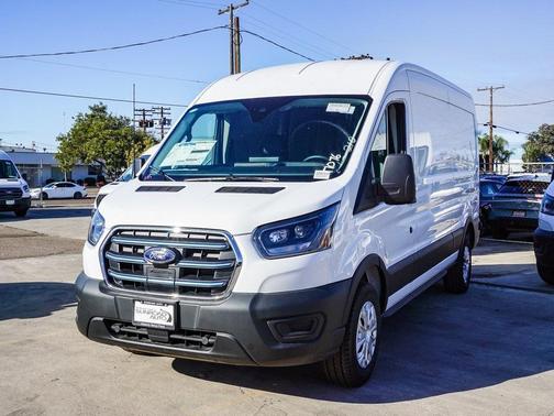 2024 Ford E-Transit Base