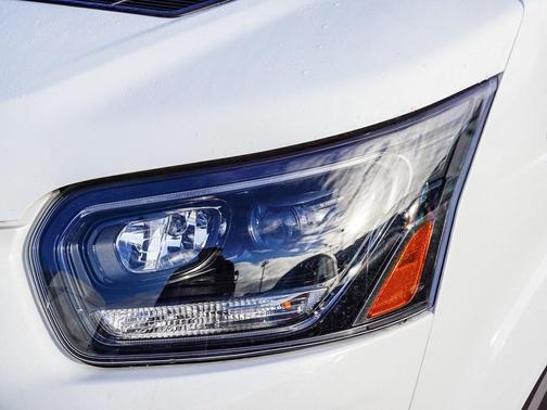 2024 Ford E-Transit Base