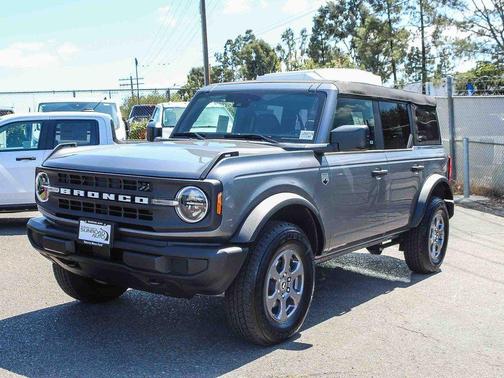 Gray Metallic 2025 Ford Bronco Big Bend