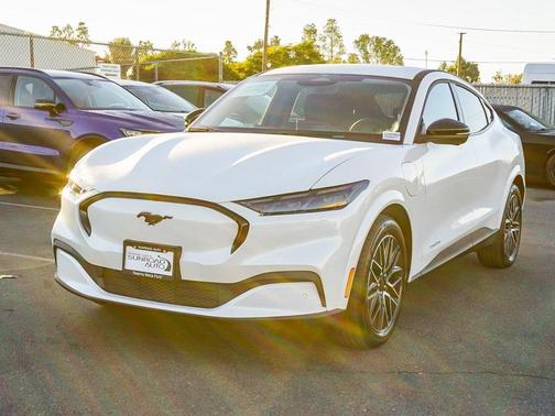 2025 Ford Mustang Mach-E Premium