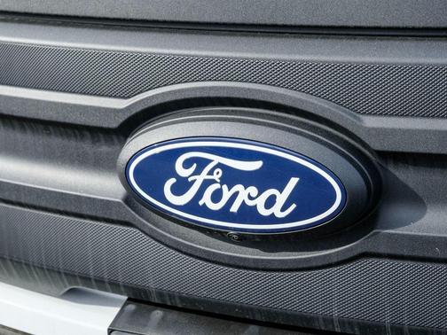 2024 Ford F-150 Lightning Pro