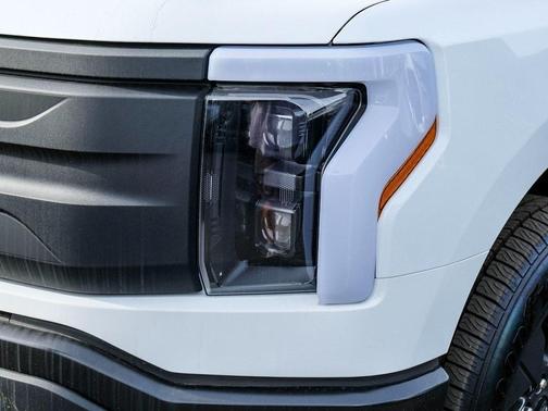 2024 Ford F-150 Lightning Pro