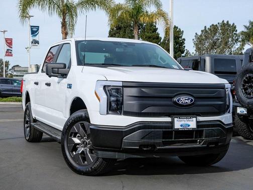 2024 Ford F-150 Lightning Pro