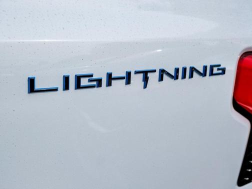 2024 Ford F-150 Lightning Pro