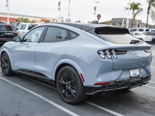 2025 Ford Mustang Mach-E GT