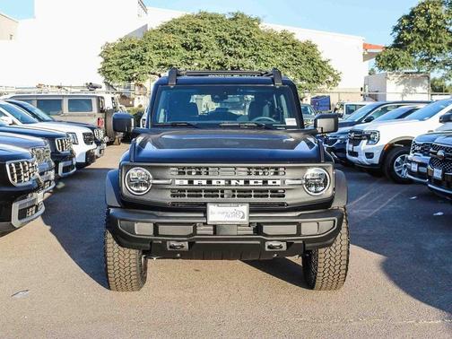 2025 Ford Bronco Base