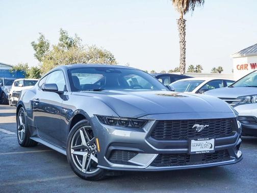 2025 Ford Mustang EcoBoost Premium
