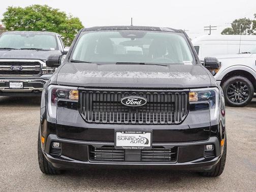 2025 Ford Maverick Lobo Standard