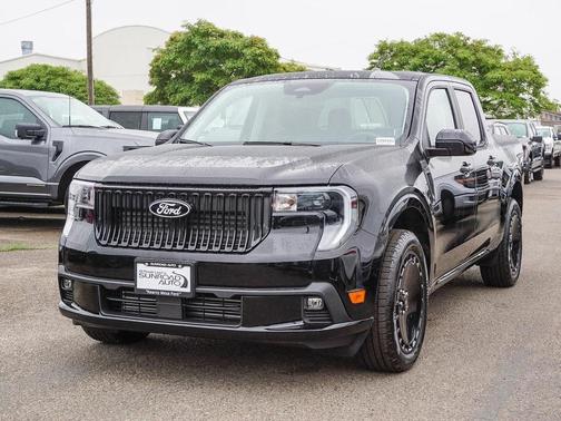 2025 Ford Maverick Lobo Standard