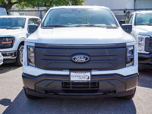 2024 Ford F-150 Lightning Pro