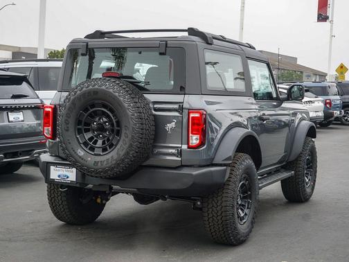 2026 Ford Bronco Base